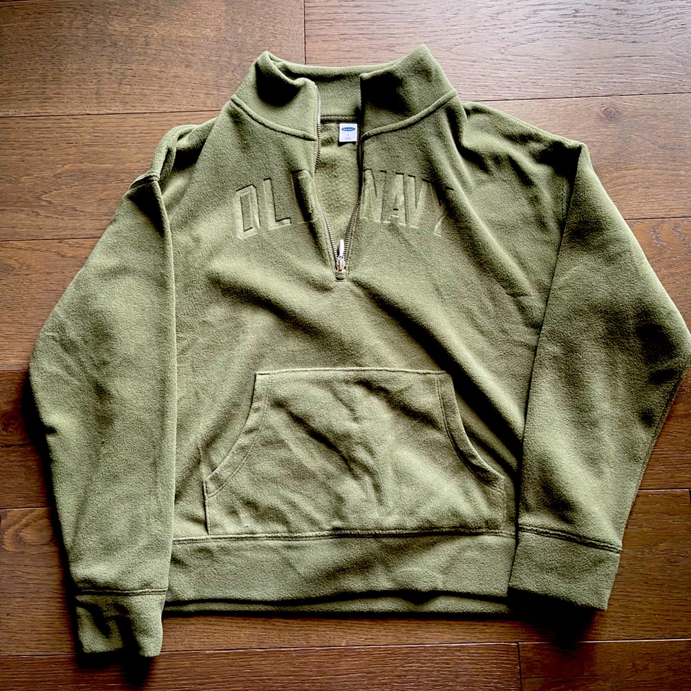 Old navy fleece sweater. Size large. Army green.